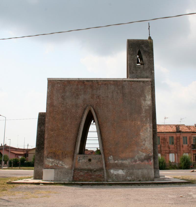Cappella Votiva. Prospetto Nord.
