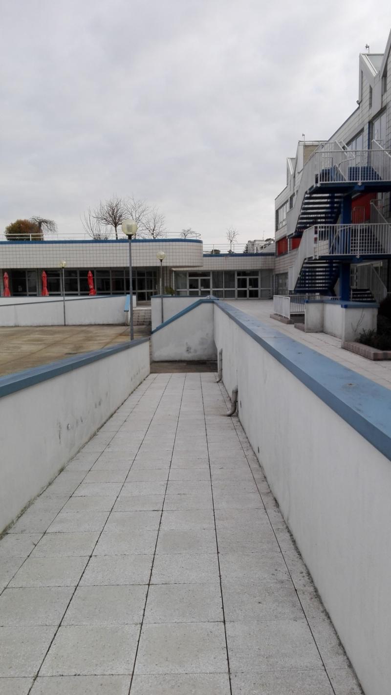 sistema di rampe di accesso al piazzale