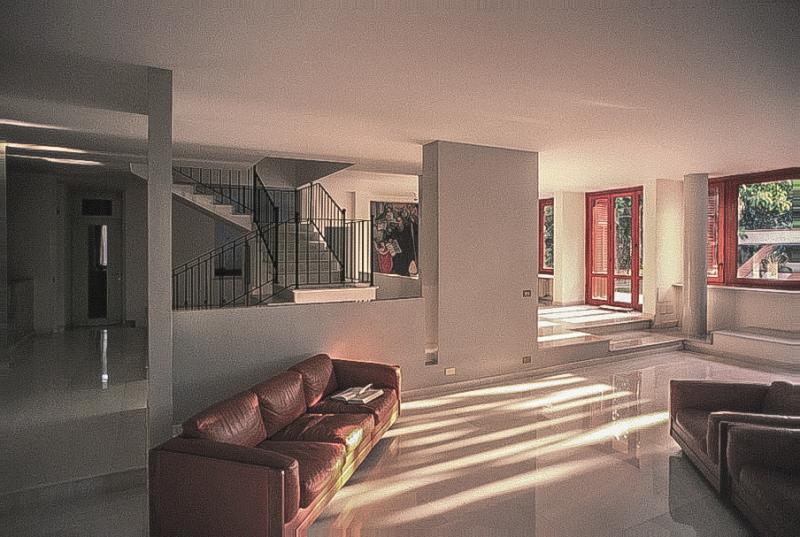 Ex Villa Lima, inteno