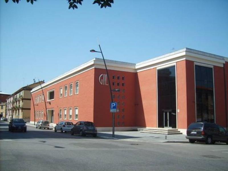 veduta fronte su via Milano (2013)
