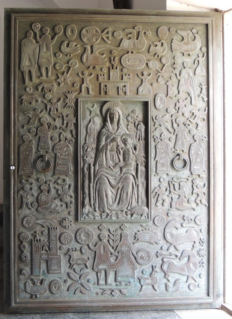 Chiesa della Solitudine - particolare della porta di bronzo