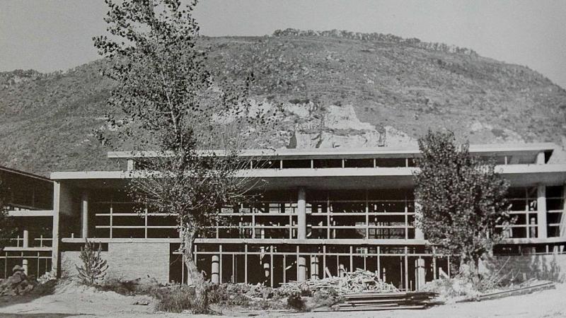 Stabilimento Olivetti a Pozzuoli, prospetto