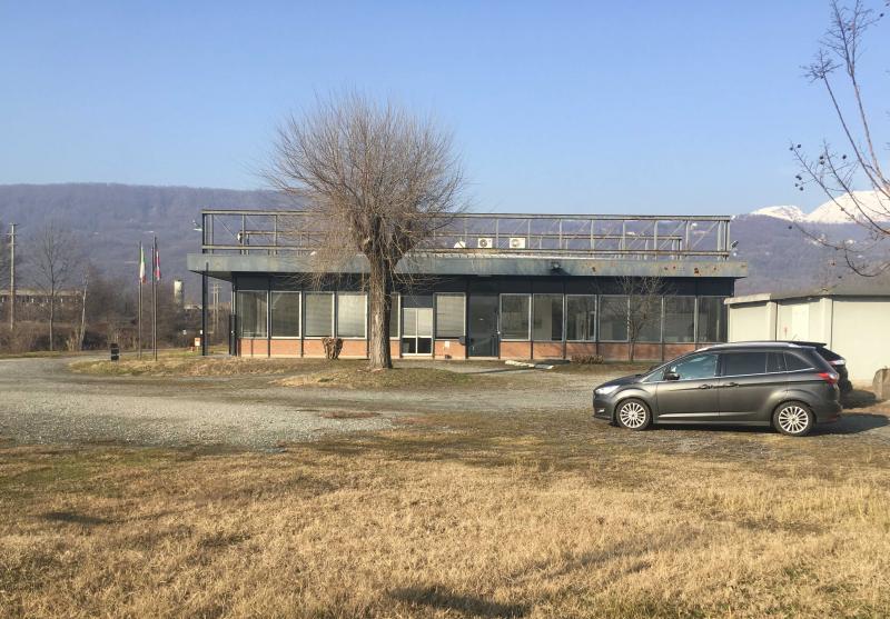 Prospetto della testata est e corte antistante lo stabilimento, 2020