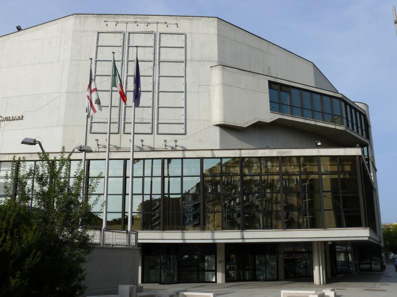 Teatro lirico _ prospetto principale -