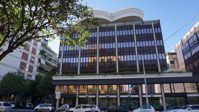 Particolare edificio a ovest