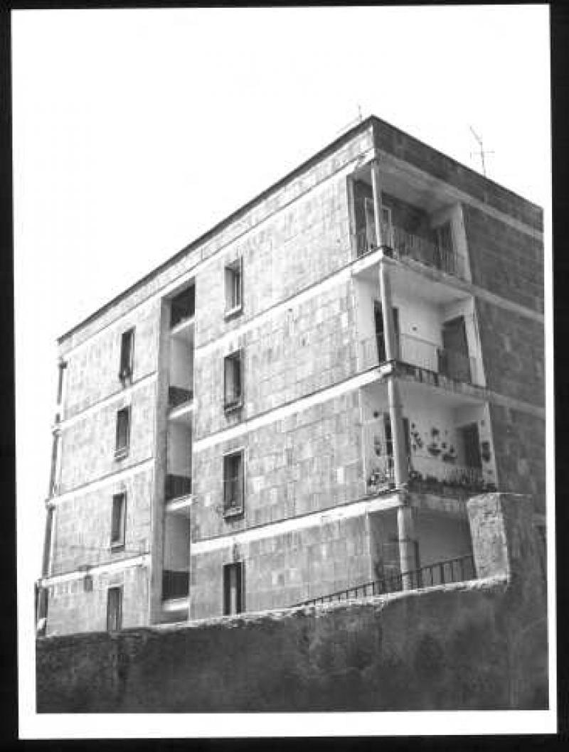 Quartiere sperimentale a Torre Ranieri, prospetto palazzina