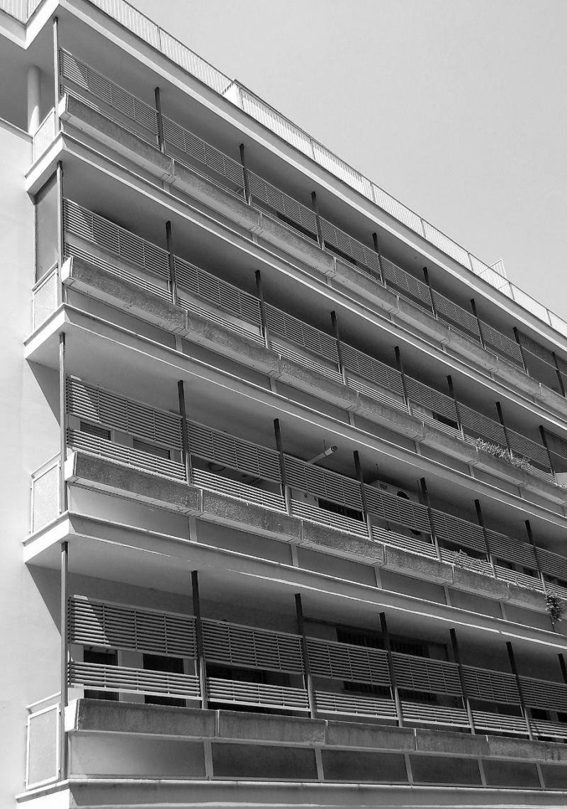 Particolare delle terrazze con il brise-soleil