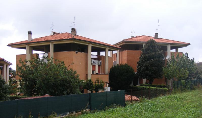 Vista esterna da via Ramo d'Oro