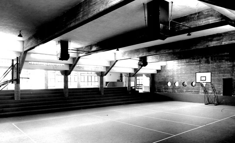 22. Scuola elementare al villaggio Incis di Pieve Emanuele, 1968-73. La palestra