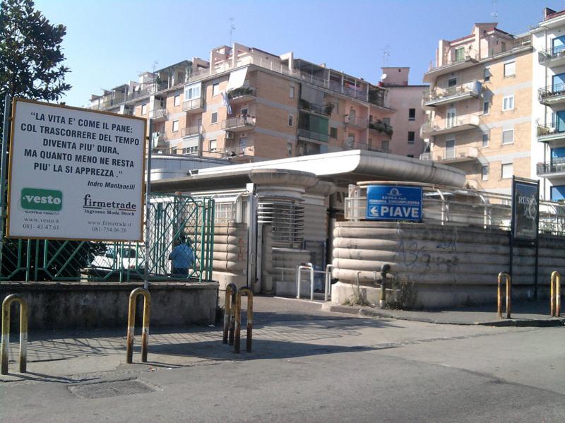 Stazione Piave, accesso da via Giustiniano