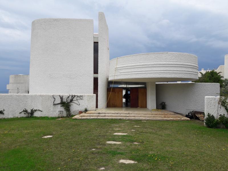 Vista esterna cortile e ingresso