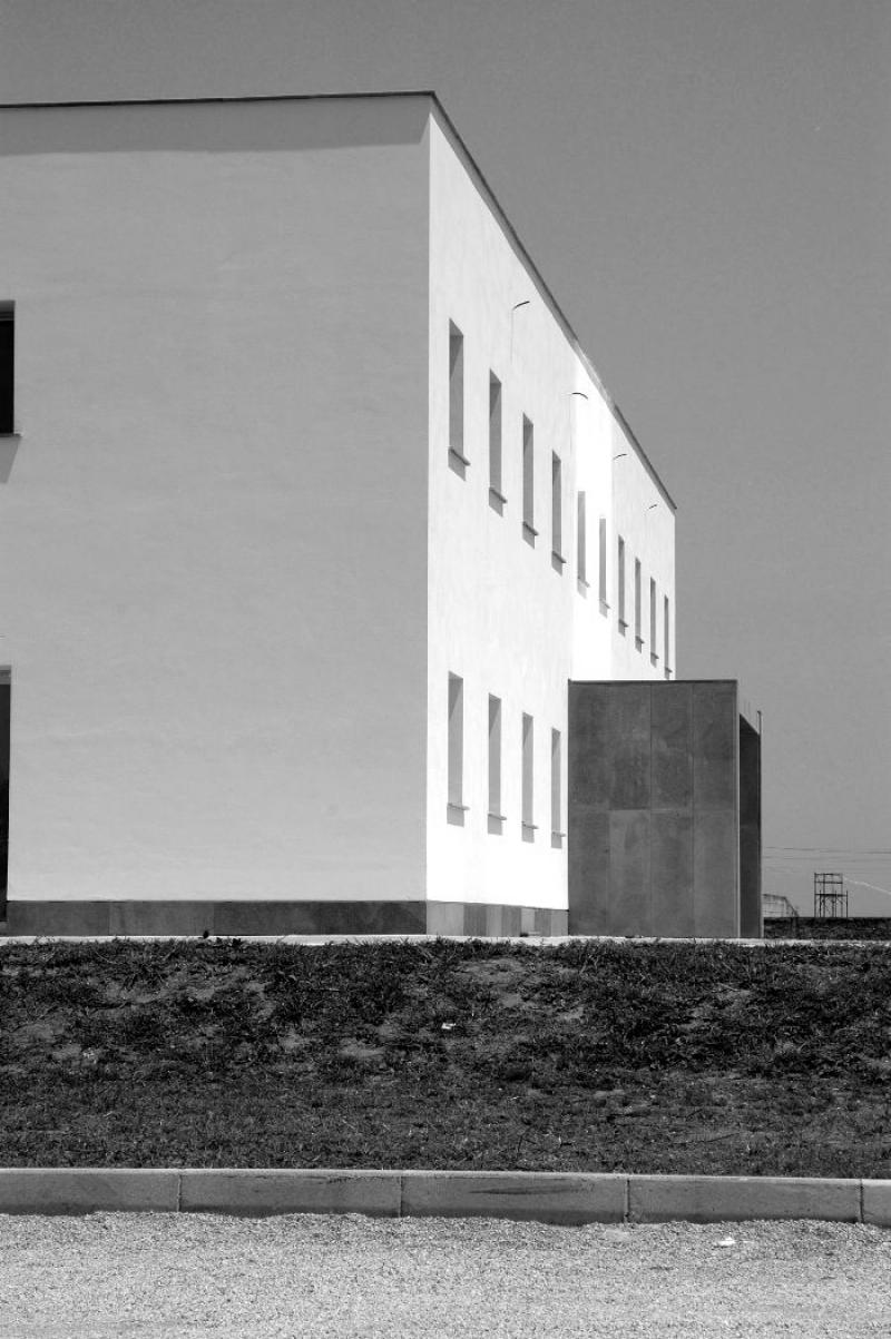 Particolare della facciata d’ingresso -