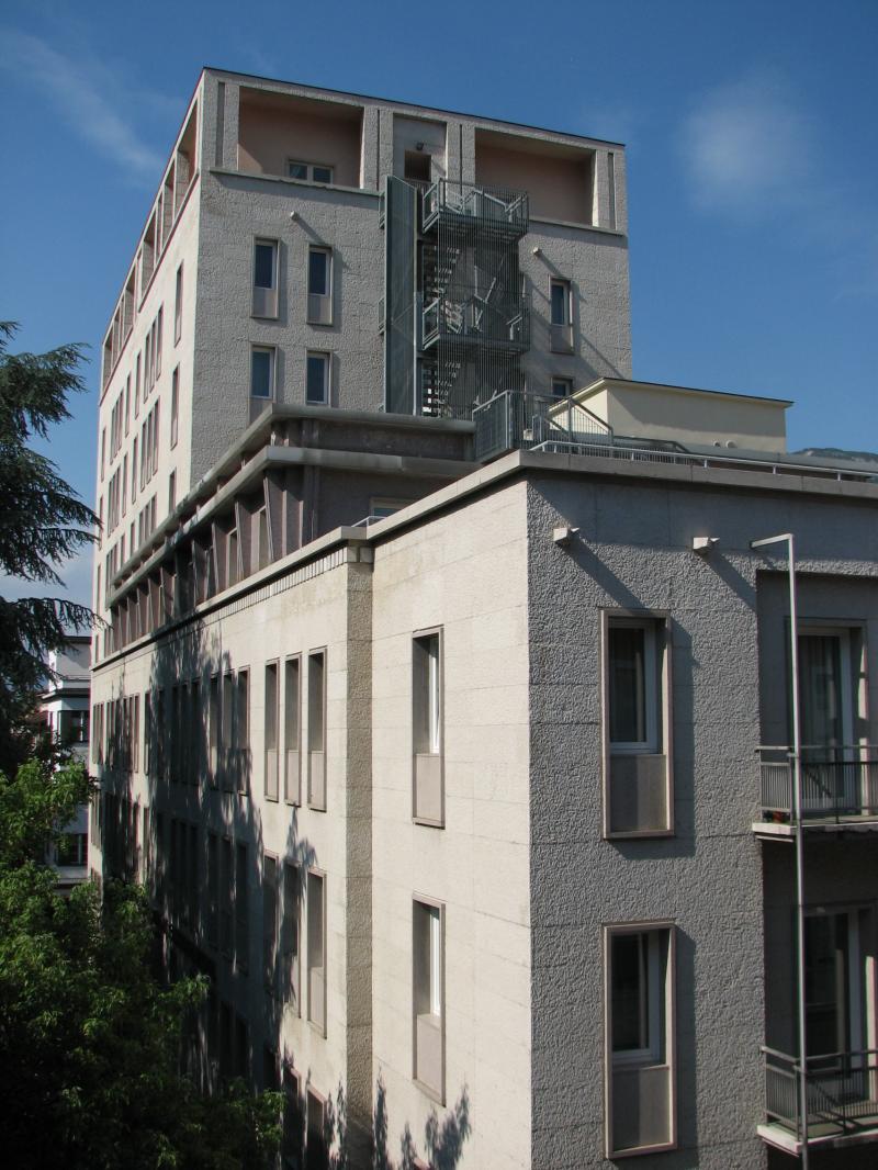 dettaglio torre e rivestimento