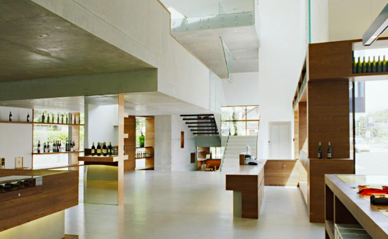 interno piano terra