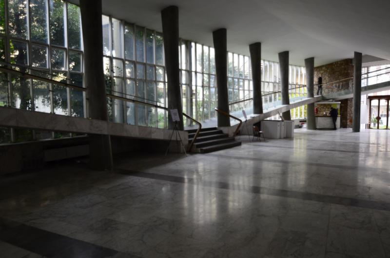 Ingresso con dettaglio rampe