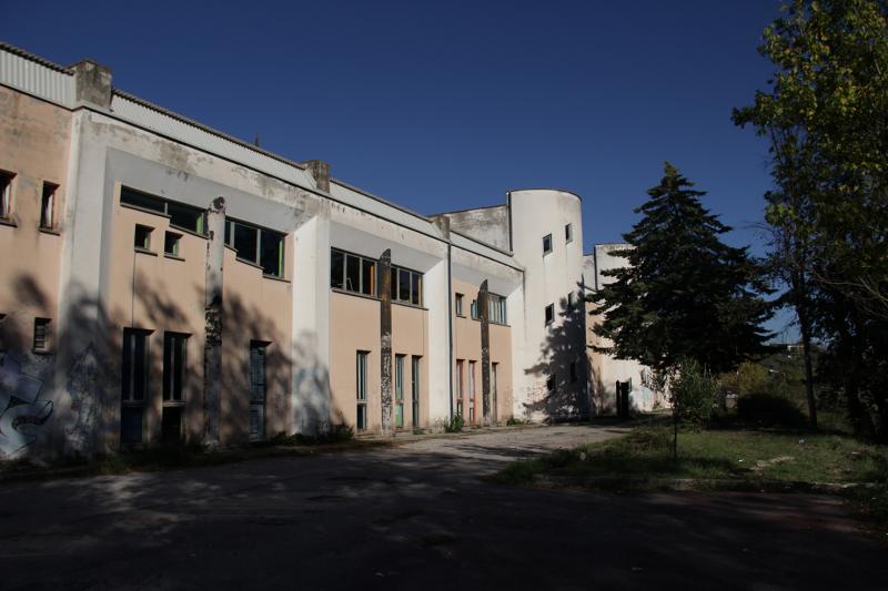 Vista esterna scuola elementare