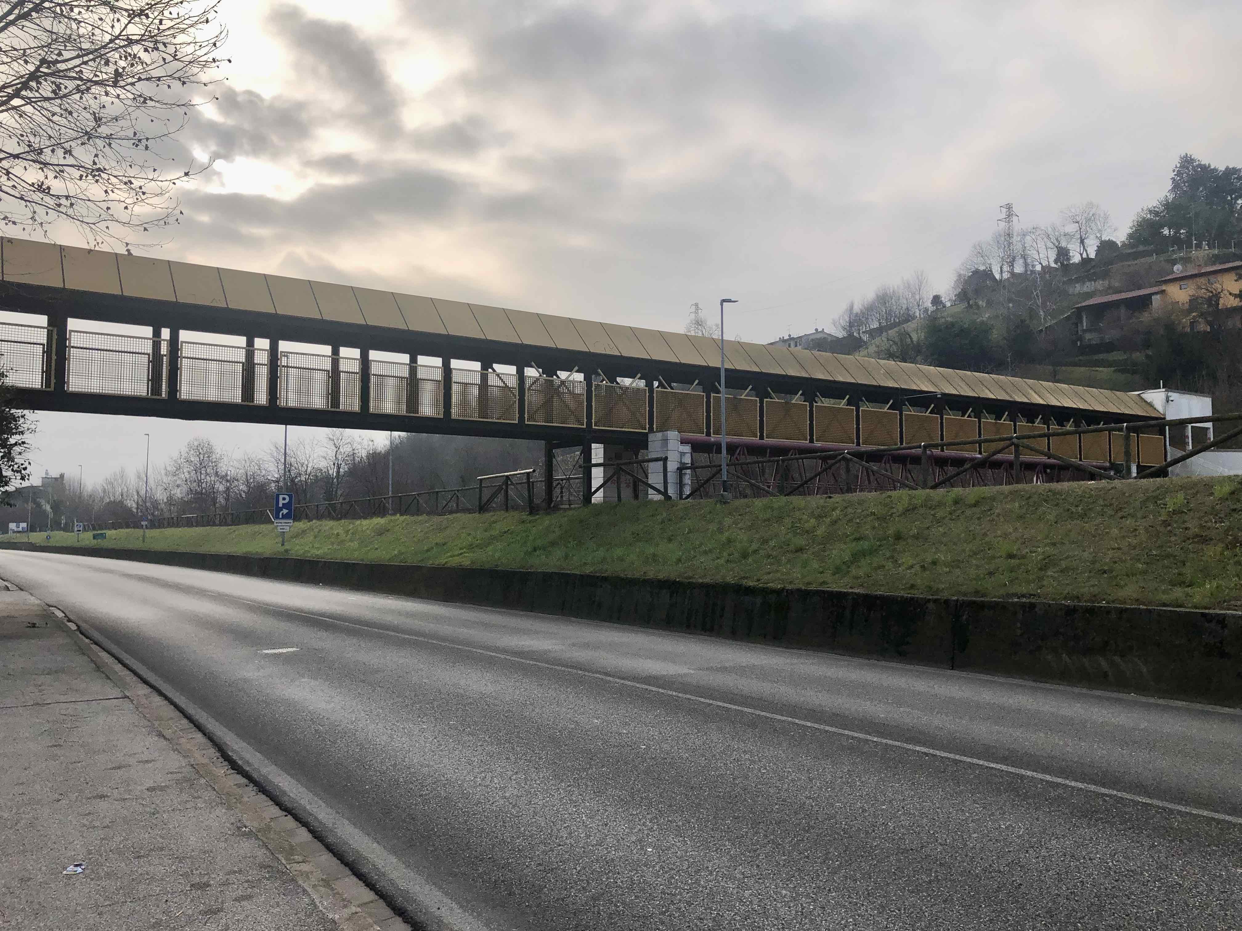 Veduta della passerella da ovest