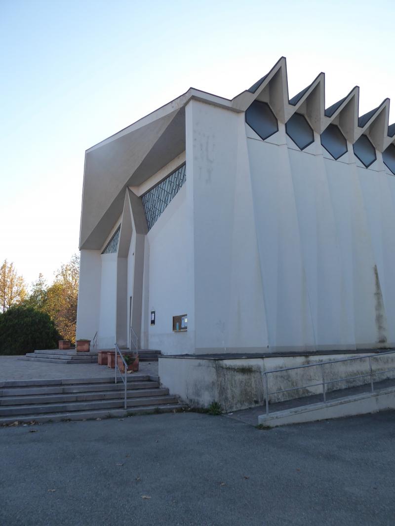 Vista laterale verso la piazza, 2019 