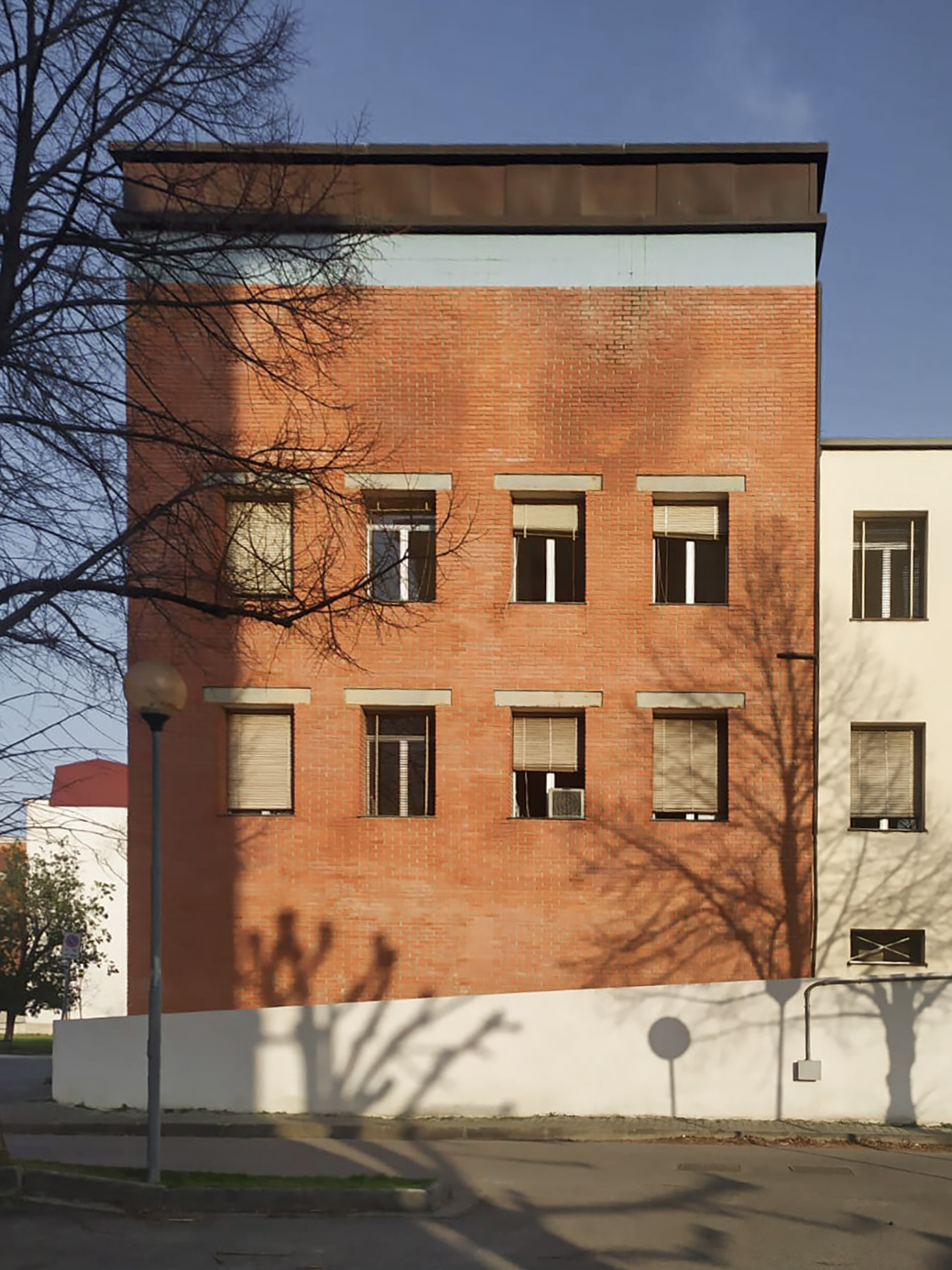 Facciata torrioni distretto sanitario