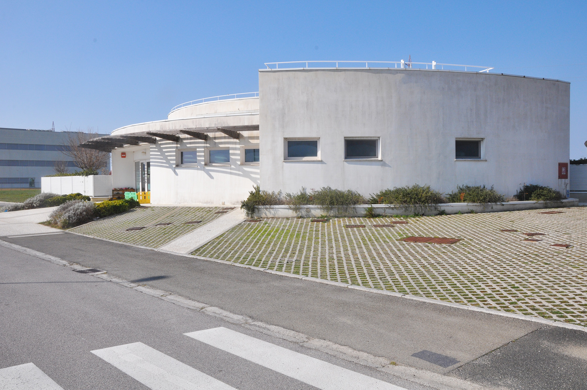 Scorcio prospettico fronte laterale
