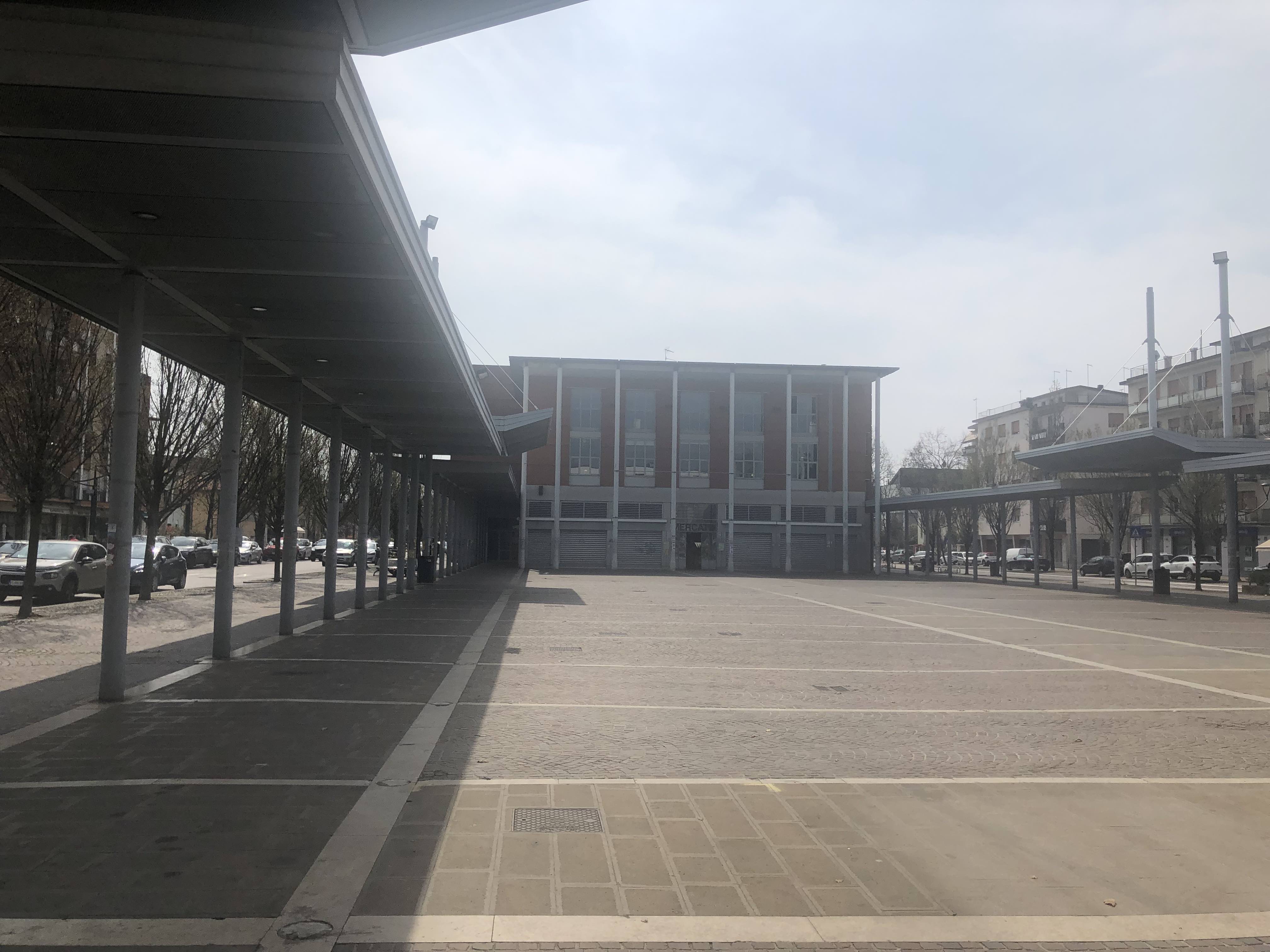 Prospetto principale, vista da nord