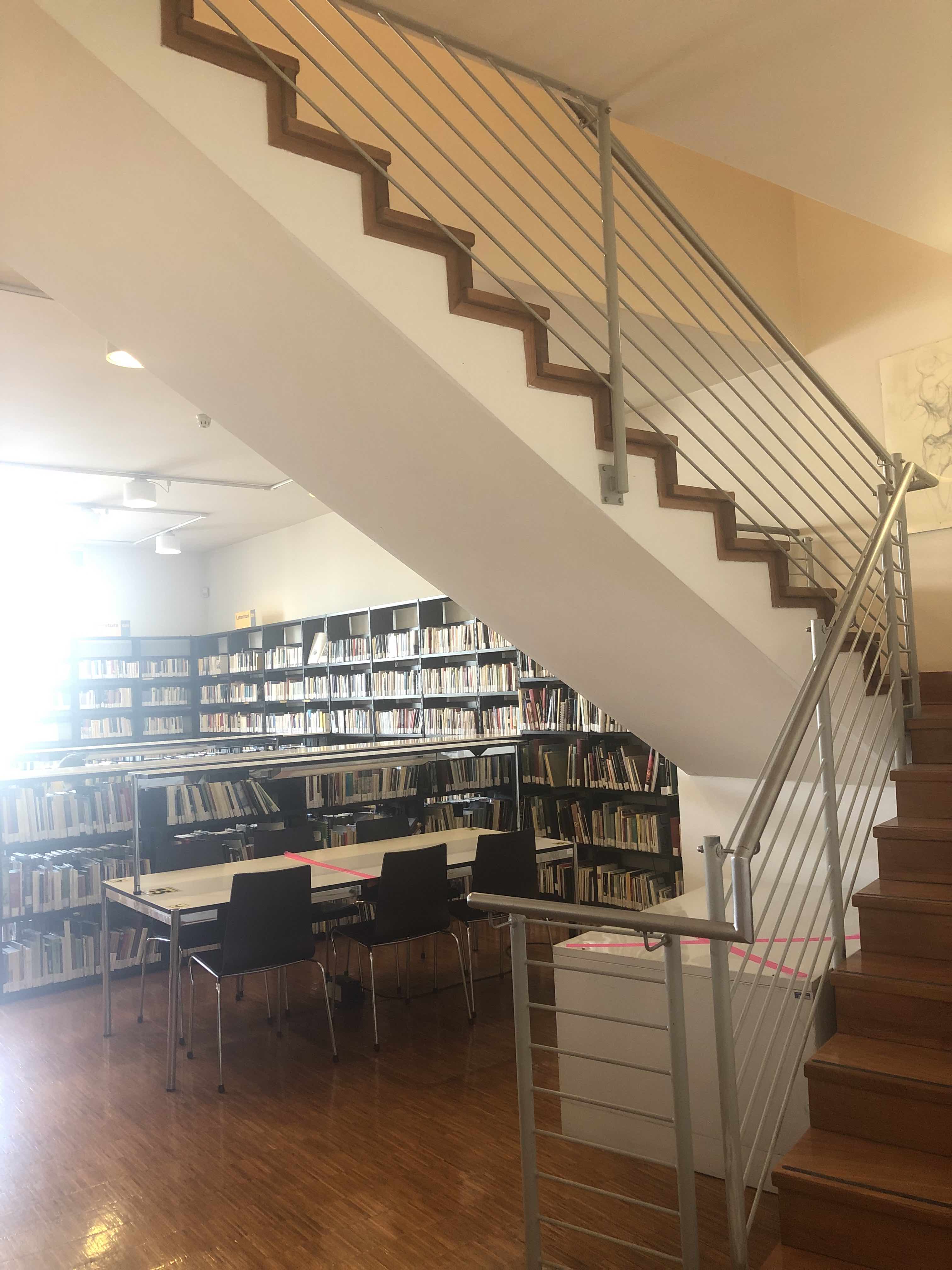 Biblioteca, sala di lettura