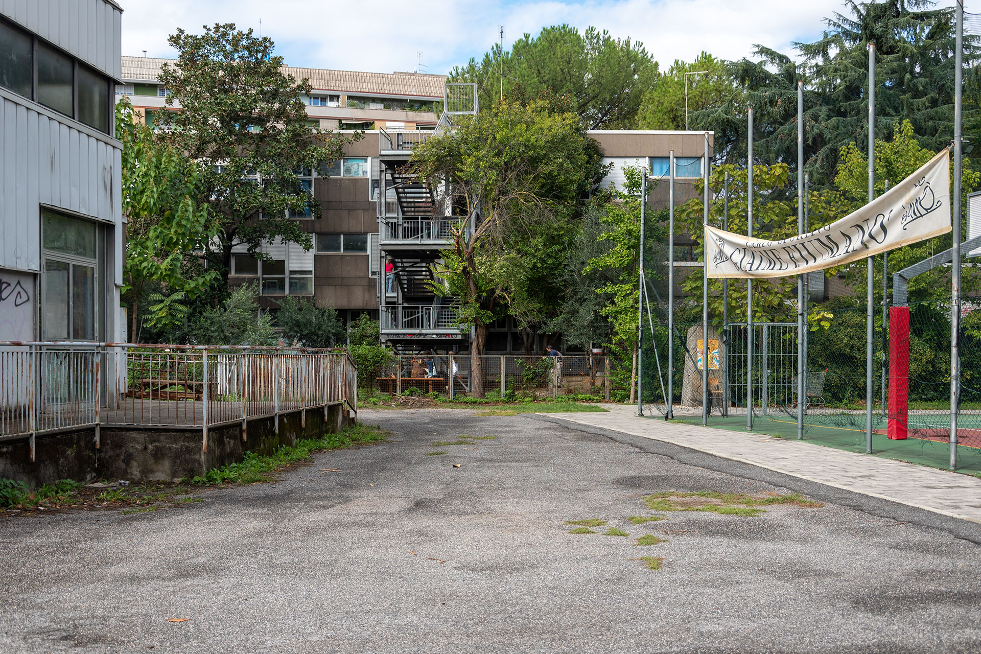 Vista dell'ingresso su Via Padre Semeraria
