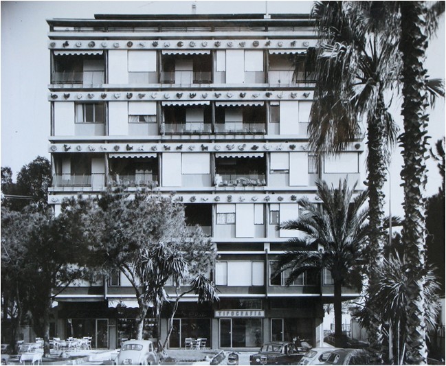 Fronte ovest - 1970 circa, Piazza Eroi della Libertà 26, Bordighera
