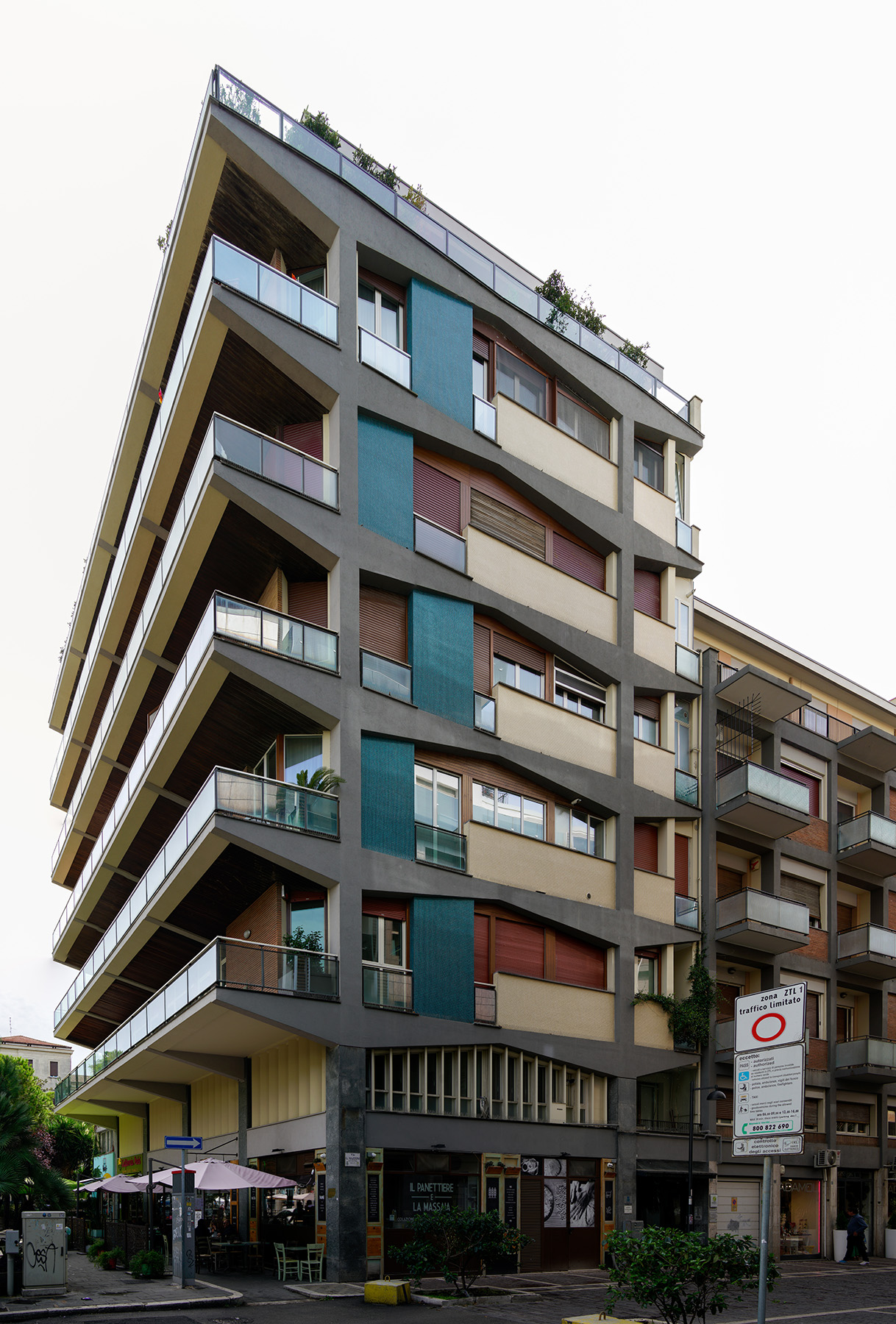 Facciata su Via Mazzini