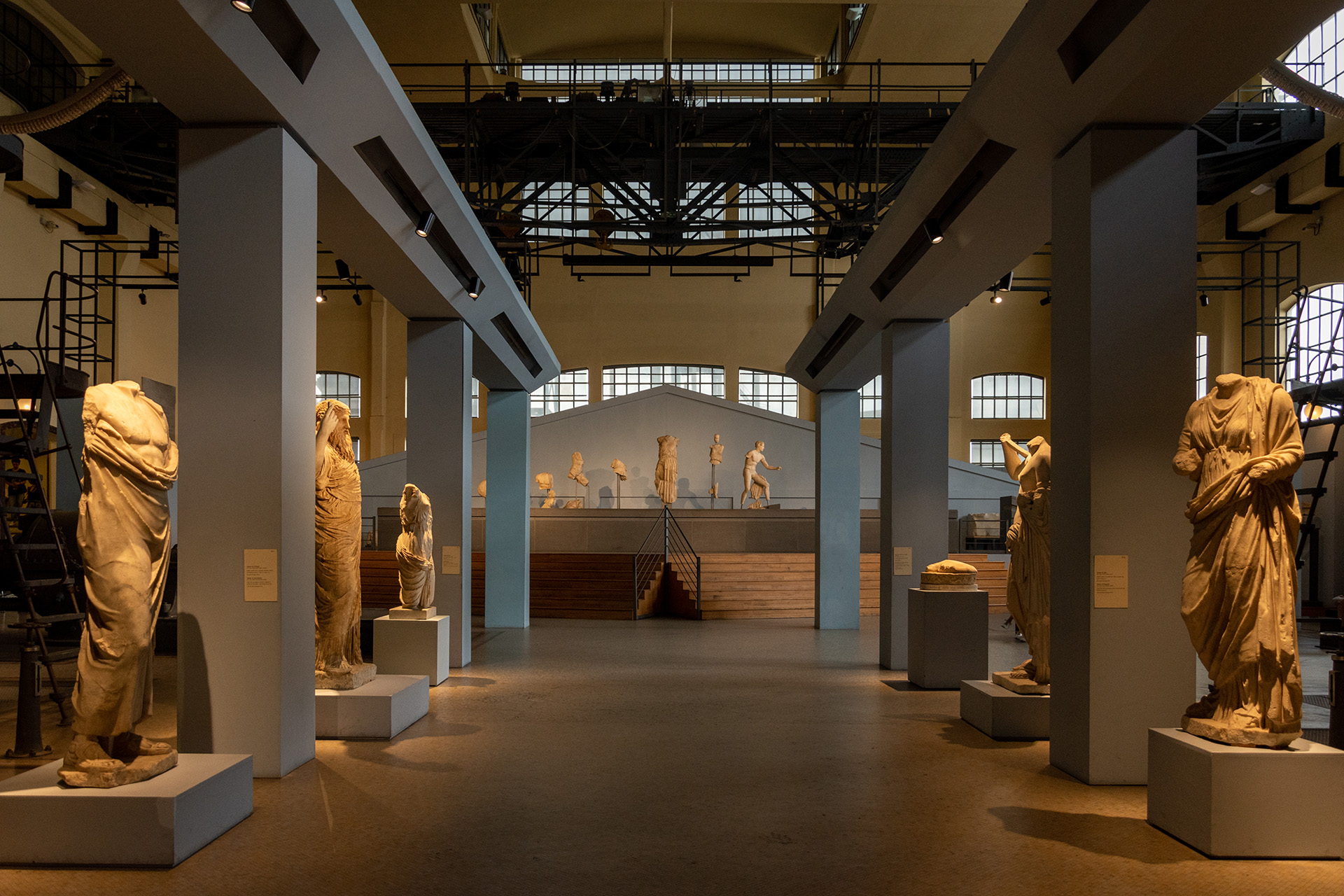 Vista d'insieme della galleria espositiva 