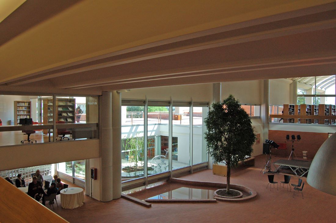 Interno