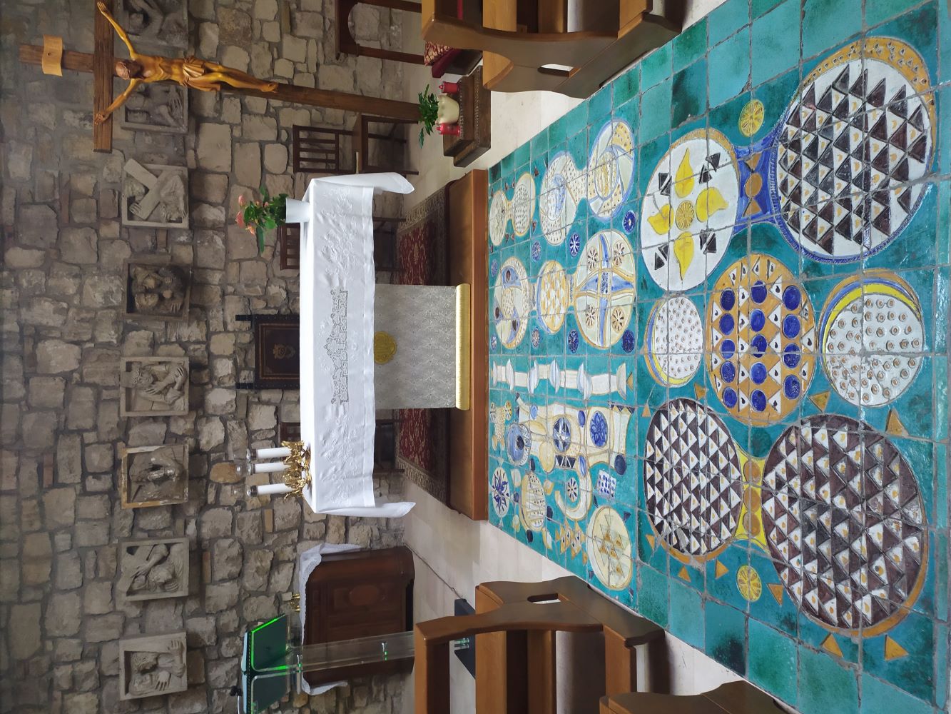 interno - cappella laterale dettaglio pavimentazione