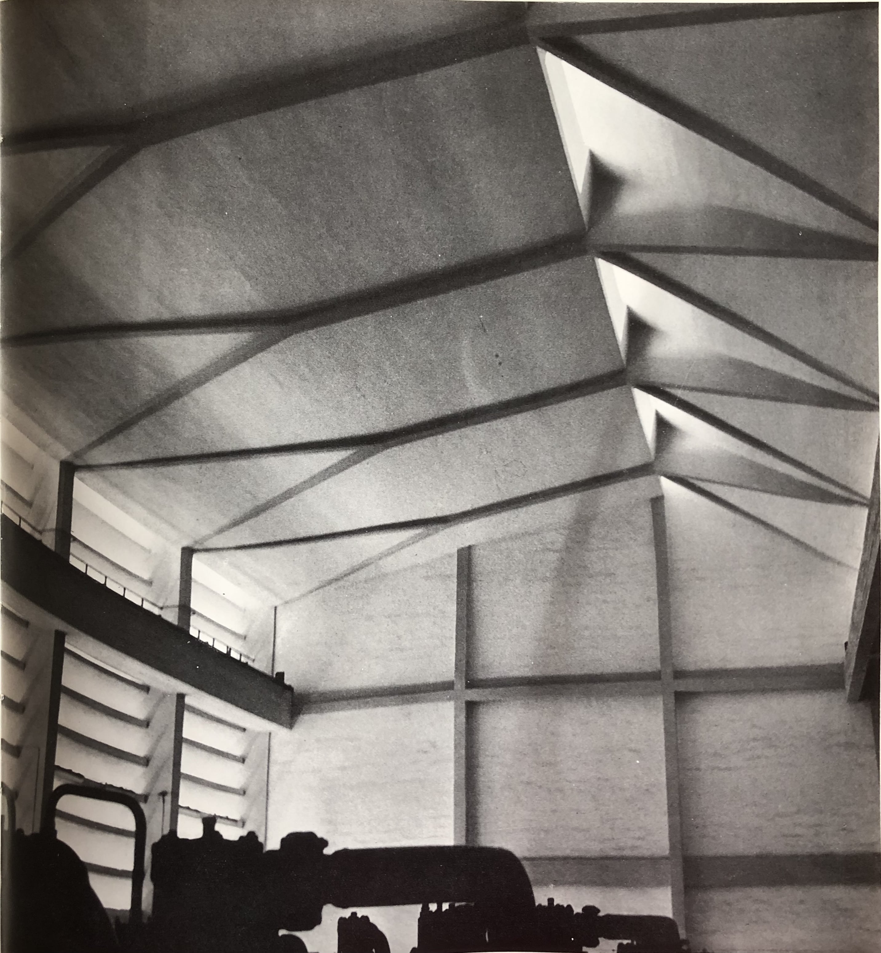 Interni dell’edificio “Linde” della fabbrica di Ragusa