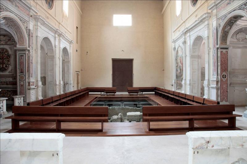Chiesa di Sant'Aniello, navata centrale
