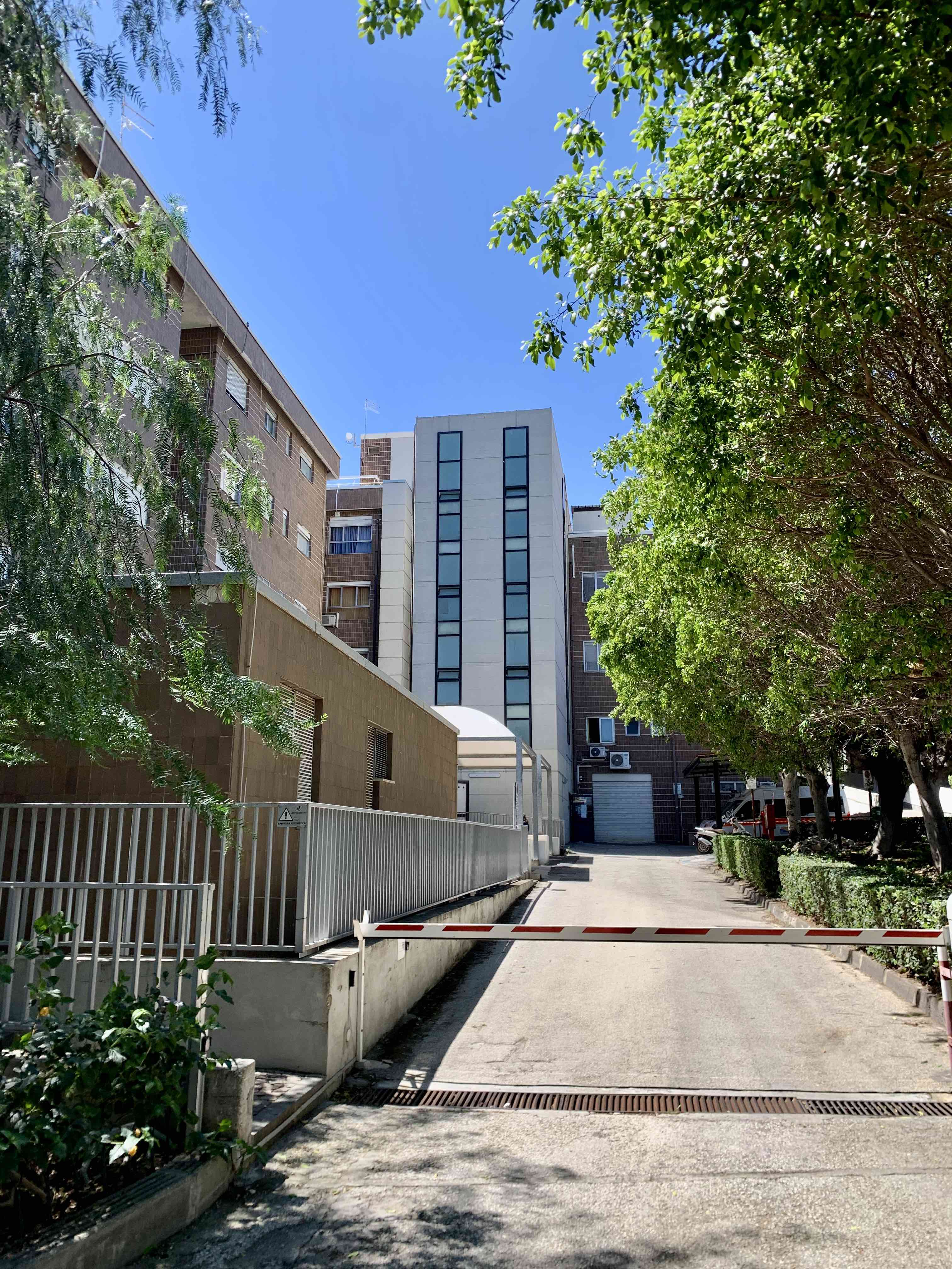 Vista di una parte posteriore rispetto alla facciata principale