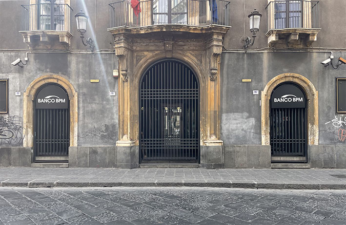 Il fronte di ingresso