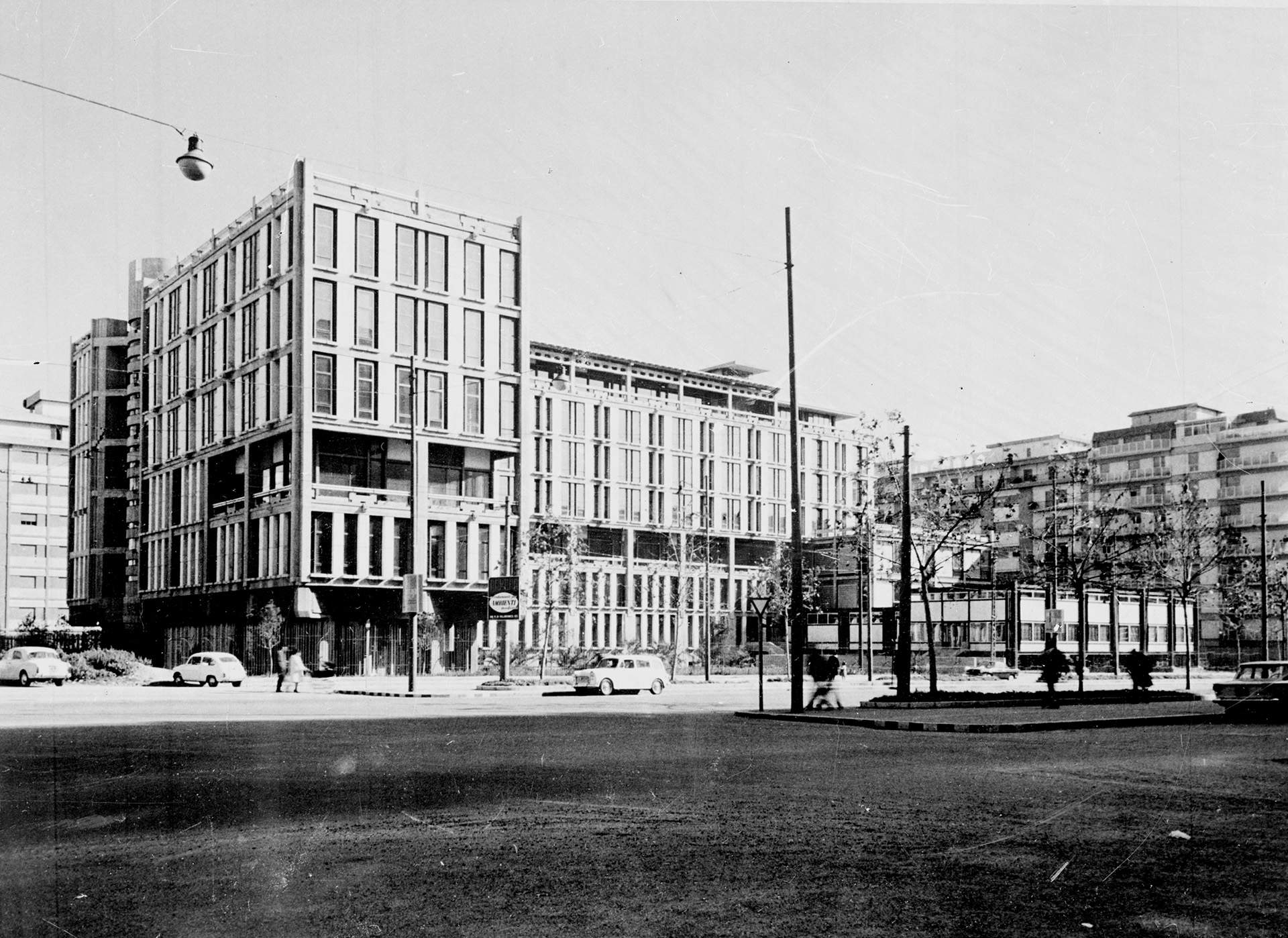 Veduta d'insieme dei diversi blocchi che compongono l'edificio (© Università Iuav di Venezia, Archivio Progetti – Fondo Giuseppe e Alberto Samonà)