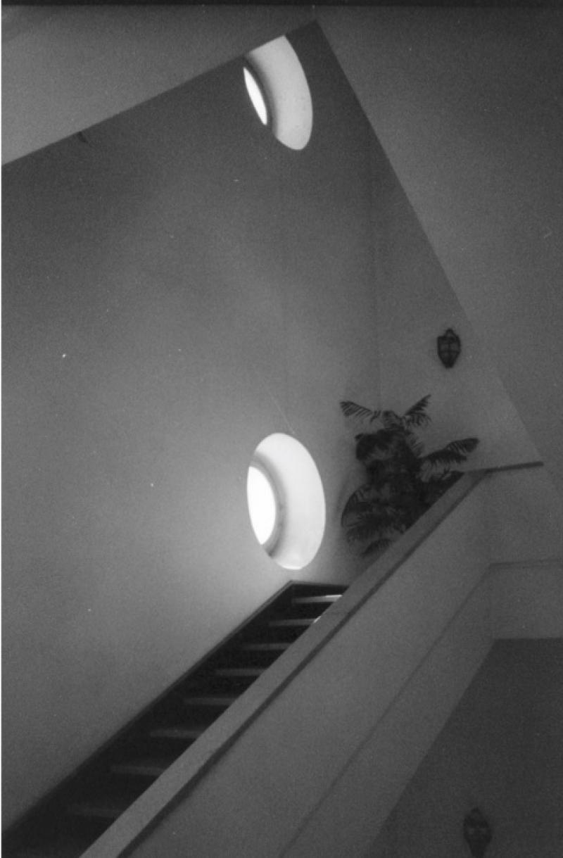 Interno, particolare della scala