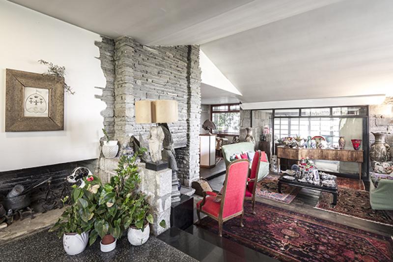 Veduta dell’interno dalla sala da pranzo