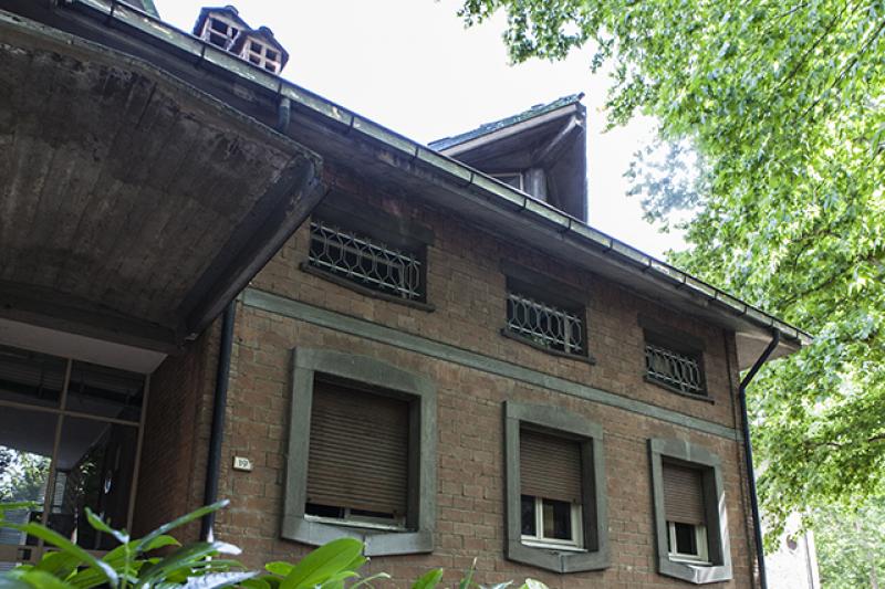 Dettaglio del fronte principale dell’edificio