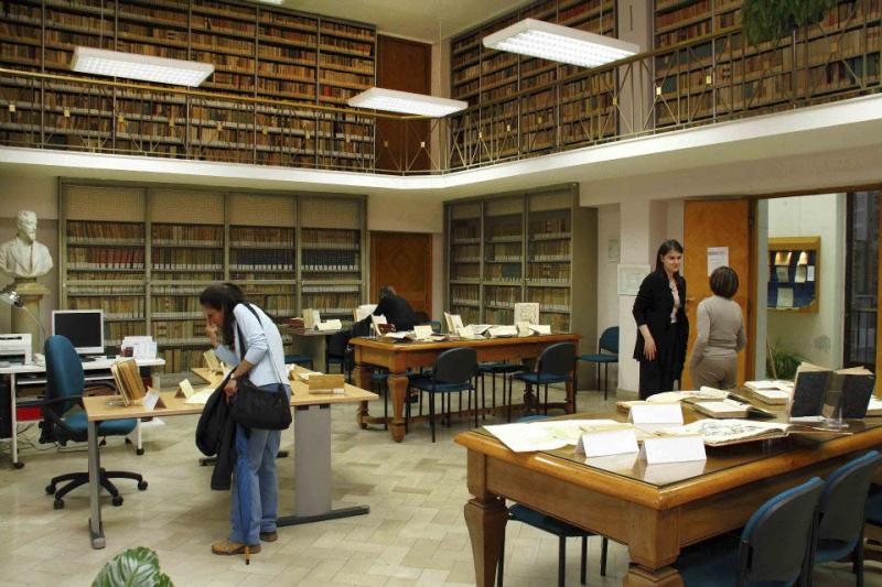 Interno della biblioteca